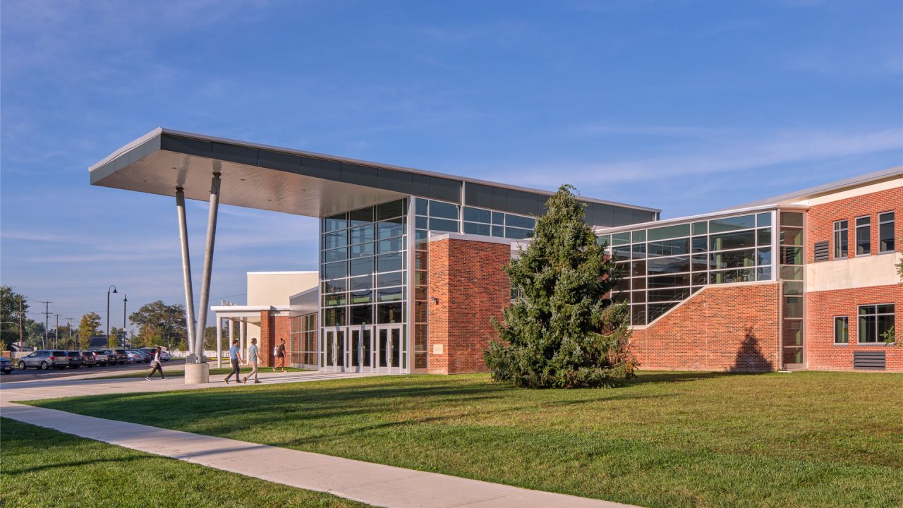 Project Highlight: Ben Franklin Middle School – SCHRADERGROUP